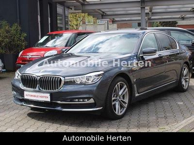 Gebraucht BMW 740 Sport Line 258 PS (189 kW) 2017 Grau Limousine