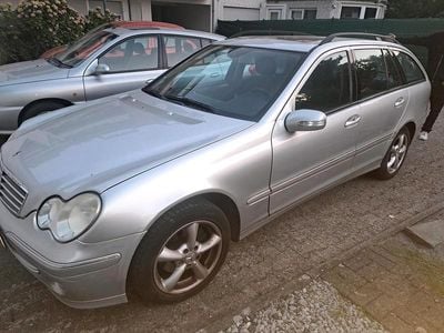 Mercedes C180