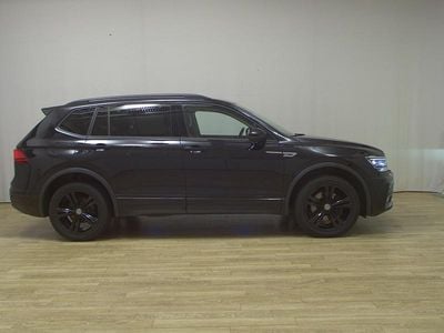 Schwarz Gebraucht 2020 VW Tiguan Allspace R-line SUV | 25.480 € (Superpreis)