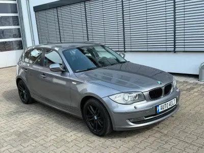 Gebraucht BMW 116 Sport Line 122 PS (89 kW) 2011 Grau Kleinwagen