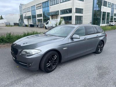 Usata BMW 525 Sport Line 204 CV (150 kW) 2010 Grigio Station wagon