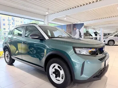 Neu Opel Frontera Edition 101 PS (74 kW) 2026 Grün SUV