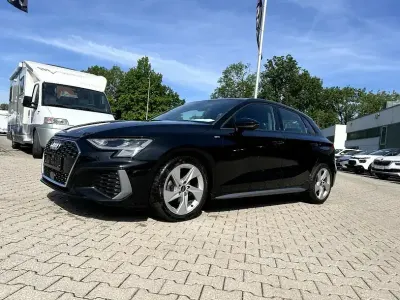 Gebraucht Audi A3 S-Line 150 PS (110 kW) 2022 Mythosschwarz metallic Limousine