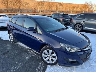 Gebraucht Opel Astra Style 136 PS (100 kW) 2015 Royal blau (s2) Kombi