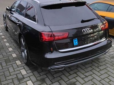Gebraucht Audi A6 Ambiente 272 PS (200 kW) 2015 Schwarz Kombi