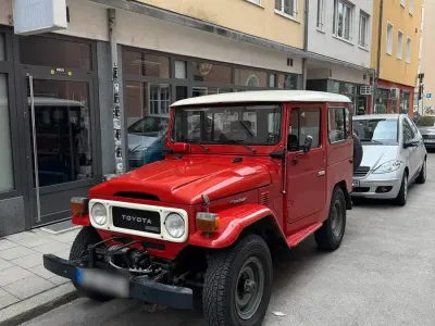Gebraucht Toyota Land Cruiser 76 PS (55 kW) 1980 Rot SUV