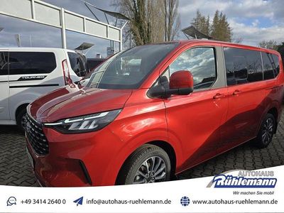 Neu Ford Tourneo Titanium 150 PS (110 kW) 2026 Artisan red Van / Kleinbus