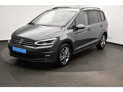 Gebraucht VW Touran Comfortline 150 PS (110 kW) 2025 Delfingrau metallic Van / Kleinbus