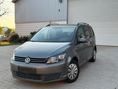 Second-hand VW Touran 140 CP (102 kW) 2010 Gri Monovolum
