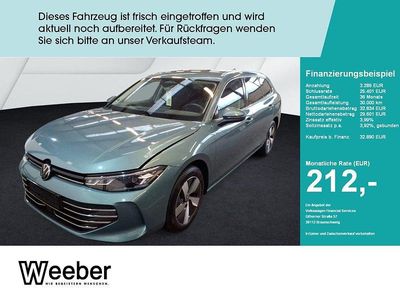 Maripositgrün (metallic) Gebraucht 2025 VW Passat Business Kombi | 32.890 € (Guter Preis)