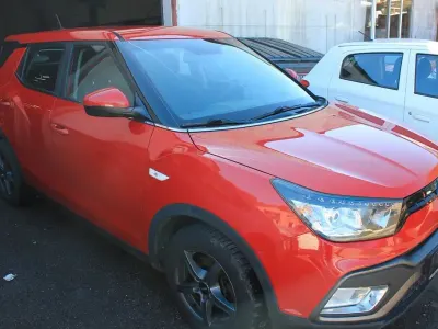 Gebraucht SsangYong XLV 116 PS (85 kW) 2017 Rot SUV