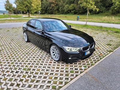 Gebraucht BMW 325 Performance 224 PS (164 kW) 2018 Schwarz Limousine