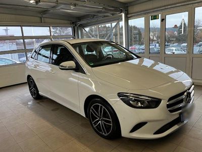 Usata Mercedes B220 190 CV (139 kW) 2020 Bianco Monovolume