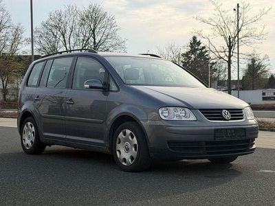 Gebraucht VW Touran Trendline 116 PS (85 kW) 2005 Grau Van / Kleinbus