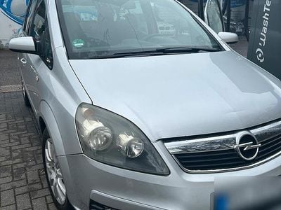 Gebraucht Opel Zafira 105 PS (77 kW) 2005 Silber Van / Kleinbus