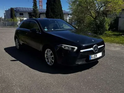 Używany Mercedes A220 190 KM (139 kW) 2018 Czarny Hatchback