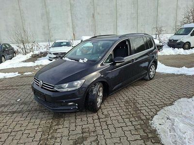 Gebraucht VW Touran Comfortline 150 PS (110 kW) 2017 Schwarz Van / Kleinbus