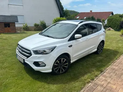 Gebraucht Ford Kuga ST-Line 150 PS (110 kW) 2019 Weiß SUV