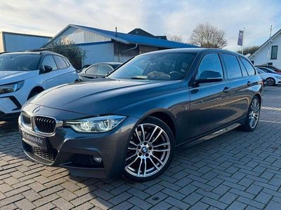 Gebraucht BMW 330 M Sport 258 PS (189 kW) 2016 Grau Kombi