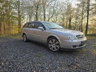Second-hand Opel Vectra 150 CP (110 kW) 2004 Argintiu Break
