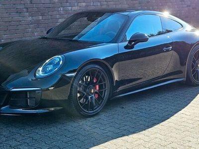 Porsche 911 Carrera GTS