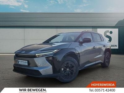 Neu Toyota bZ4X Lounge 252 kW (343 PS) 2026 Precious metal grey metallic SUV