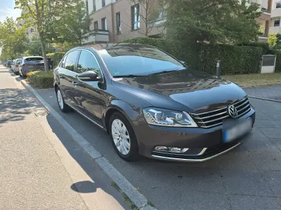 Gebraucht VW Passat Exclusive 160 PS (117 kW) 2011 Braun Limousine
