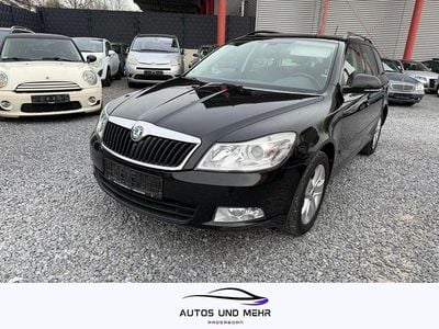 Usado Skoda Octavia Elegance 105 HP (77 kW) 2011 Preto Carrinha