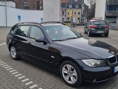 Schwarz Gebraucht 2008 BMW 320 Limousine | 3.199 € (Guter Preis)