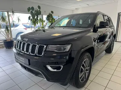 Gebraucht Jeep Grand Cherokee Limited 250 PS (183 kW) 2020 Diamond black SUV