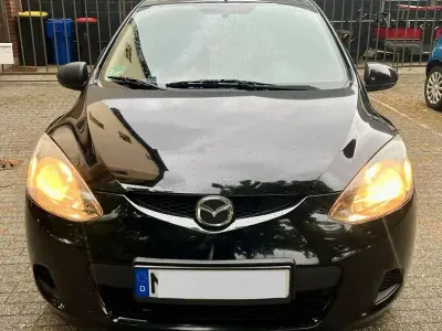 Gebraucht Mazda 2 Independence 86 PS (63 kW) 2009 Schwarz Kleinwagen