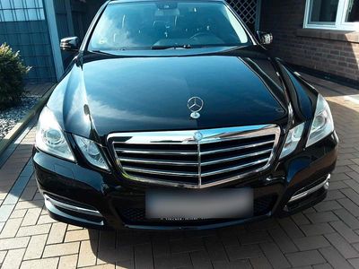 Gebraucht Mercedes E200 Avantgarde 136 PS (100 kW) 2011 Schwarz Limousine