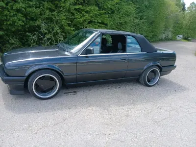 Gebraucht BMW 318 Cabriolet 113 PS (83 kW) 1991 Schwarz Cabrio