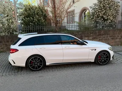 Używany Mercedes C43 AMG AMG 367 KM (269 kW) 2017 Biały Kombi