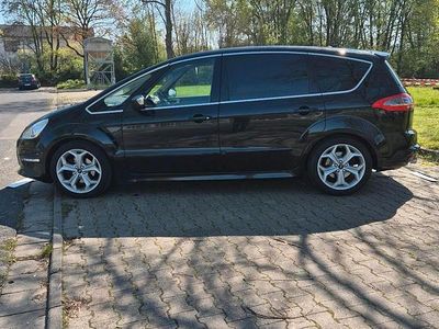 Second-hand Ford S-MAX Titanium S 200 CP (147 kW) 2014 Negru Monovolum