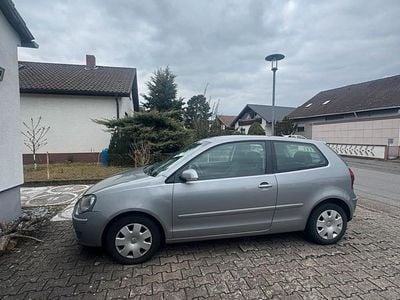 Gebraucht VW Polo 60 PS (44 kW) 2009 Grau Kleinwagen