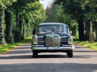 Gebraucht Mercedes 220 109 PS (80 kW) 1960 Schwarz Limousine