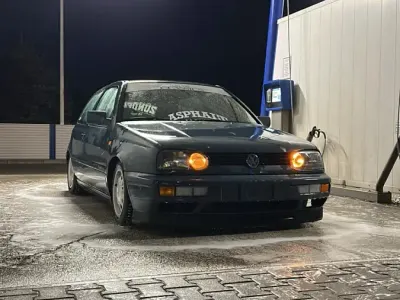 Usata VW Golf III 90 CV (66 kW) 1997 Grigio Berlina