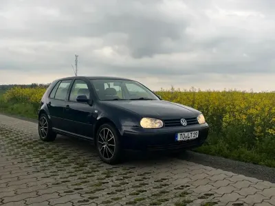 Gebraucht VW Golf IV Edition 90 PS (66 kW) 1997 Blau Kleinwagen