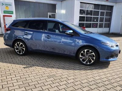 Toyota Auris Hybrid
