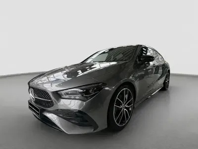 Gebraucht Mercedes CLA200 Shooting Brake AMG 163 PS (119 kW) 2025 Mountaingrau (metallic) Kombi