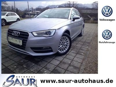 Gebraucht Audi A3 Ambiente 150 PS (110 kW) 2015 Florettsilber metallic Limousine