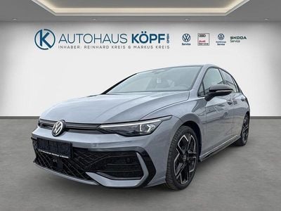 Neu VW Golf VIII Style 150 PS (110 kW) 2026 Grau Limousine