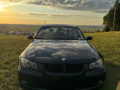 Gebraucht BMW 318 122 PS (89 kW) 2006 Schwarz Limousine