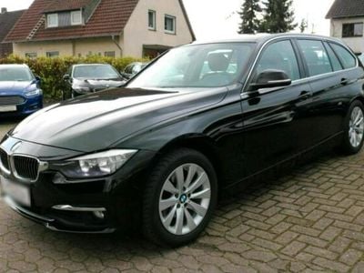 Gebraucht BMW 320 Luxury Line 190 PS (139 kW) 2015 Schwarz Kombi