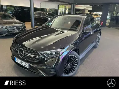 Gebraucht Mercedes GLC300 AMG 258 PS (189 kW) 2026 Obsidianschwarz SUV