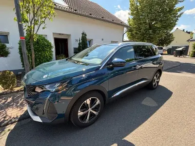 Gebraucht Peugeot 5008 Allure 131 PS (96 kW) 2021 Blau SUV