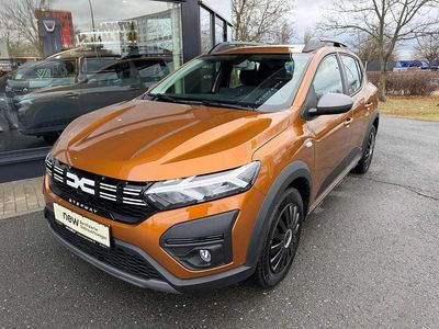 Gebraucht Dacia Sandero Expression 91 PS (66 kW) 2023 Takalamagan orange Kleinwagen
