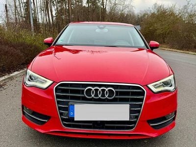 Rot Gebraucht 2014 Audi A3 Ambition Limousine | 14.990 € (Fairer Preis)
