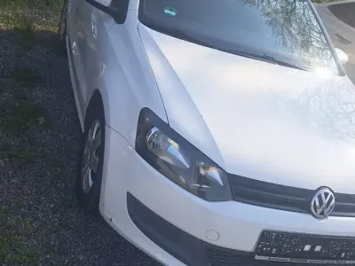Gebraucht VW Polo 60 PS (44 kW) 2010 Weiß Kleinwagen